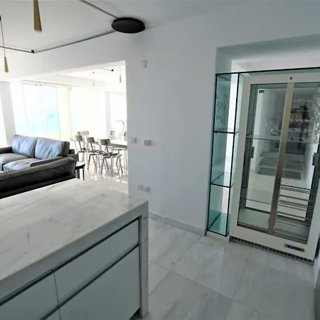 Luxury Sea Front Three Bedroom Apartment